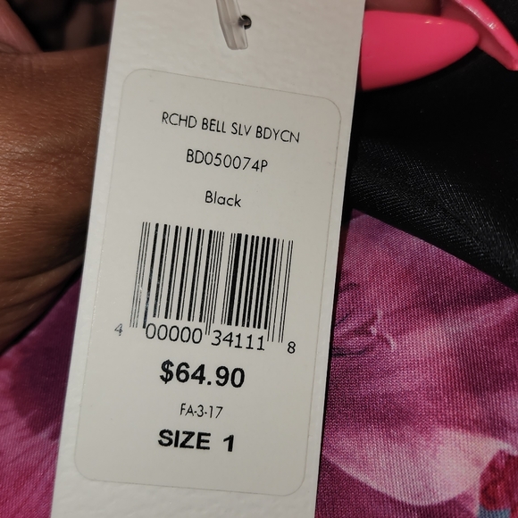 FTF DRESS - Picture 5 of 7